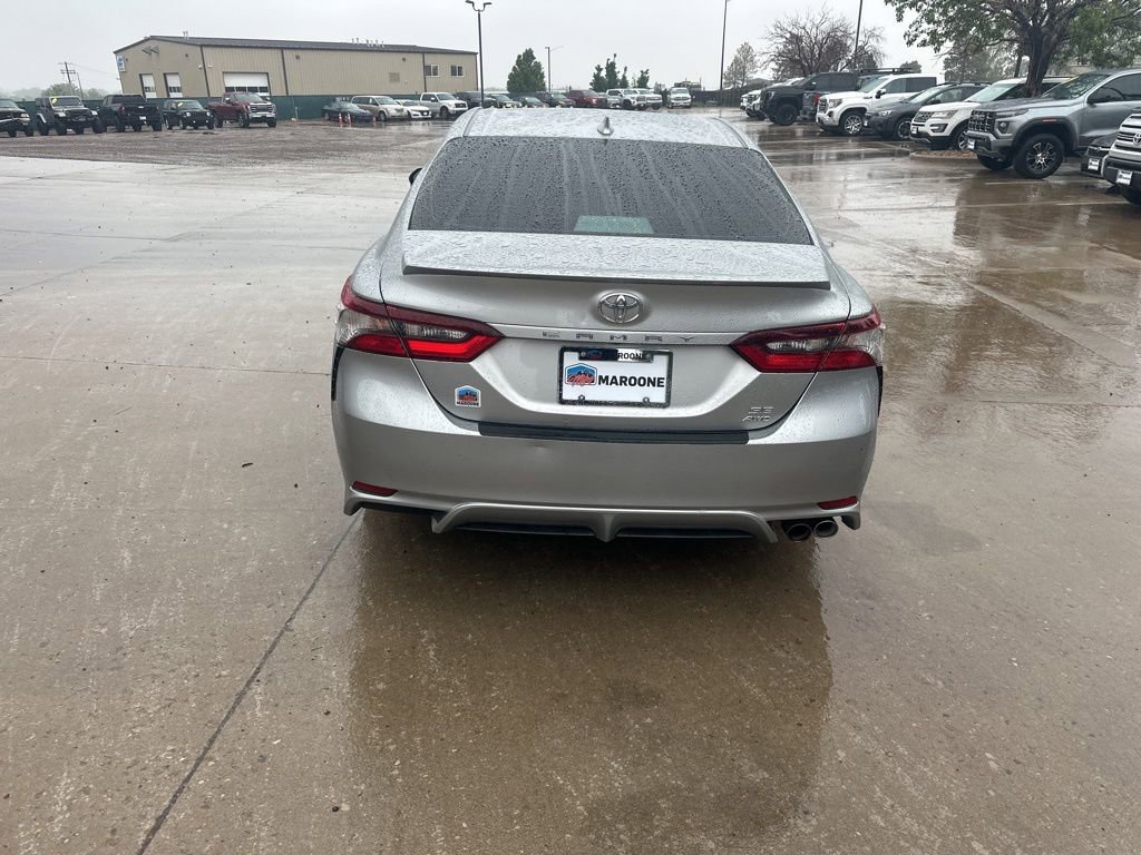 Used 2021 Toyota Camry SE w/ Cold Weather Package AWD/4WD image 33