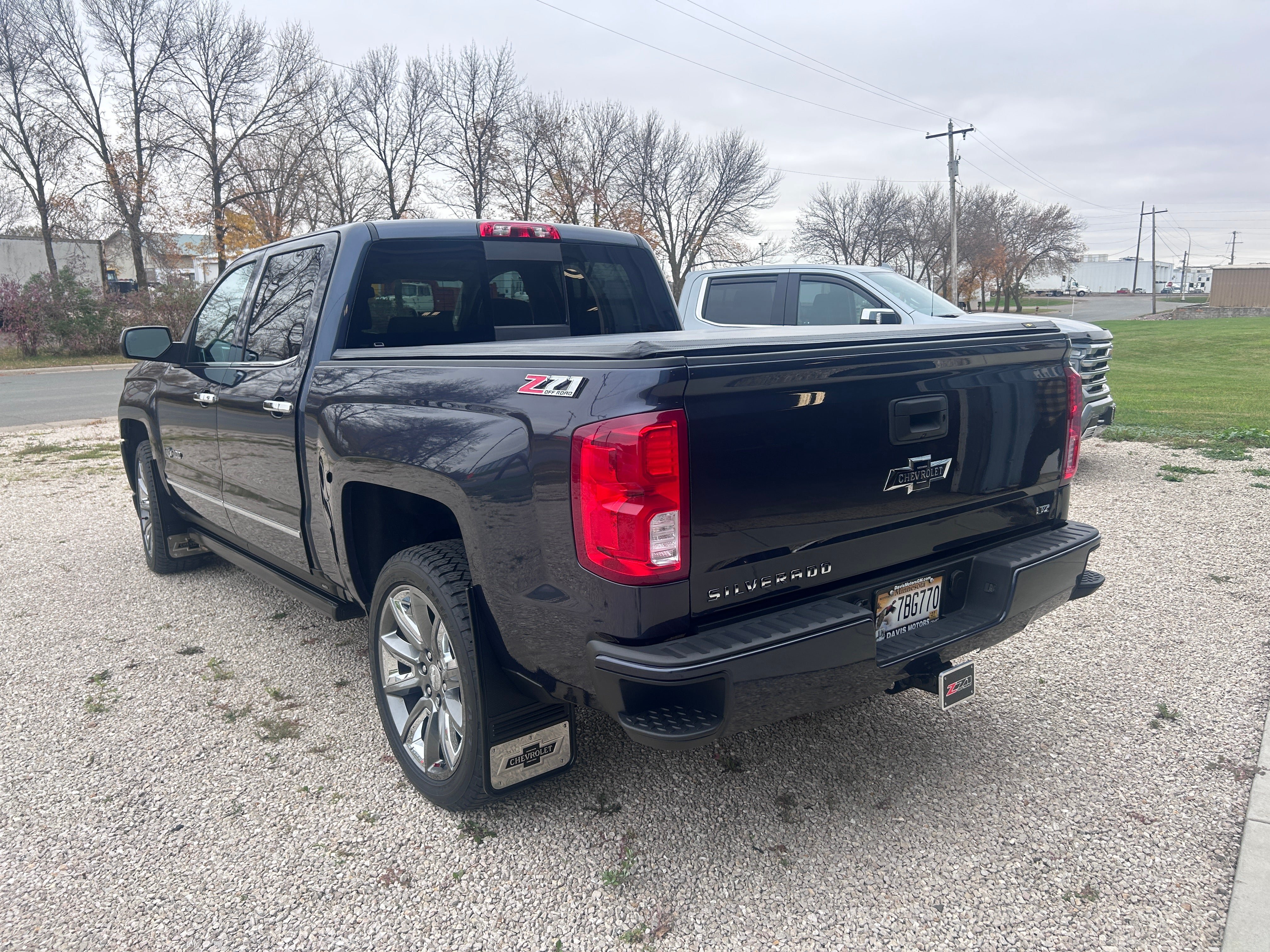 Used 2018 Chevrolet Silverado 1500 LTZ Z71 w/ Centennial Edition AWD/4WD image 8