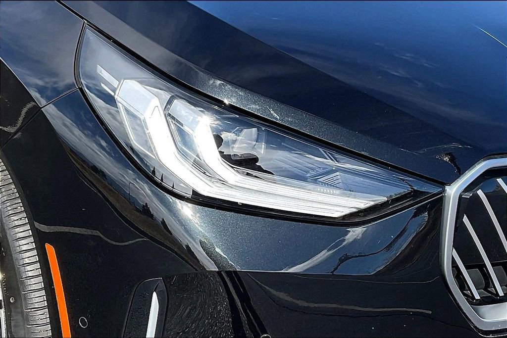 Certified 2025 BMW X3 xDrive30i w/ Premium Package image 32