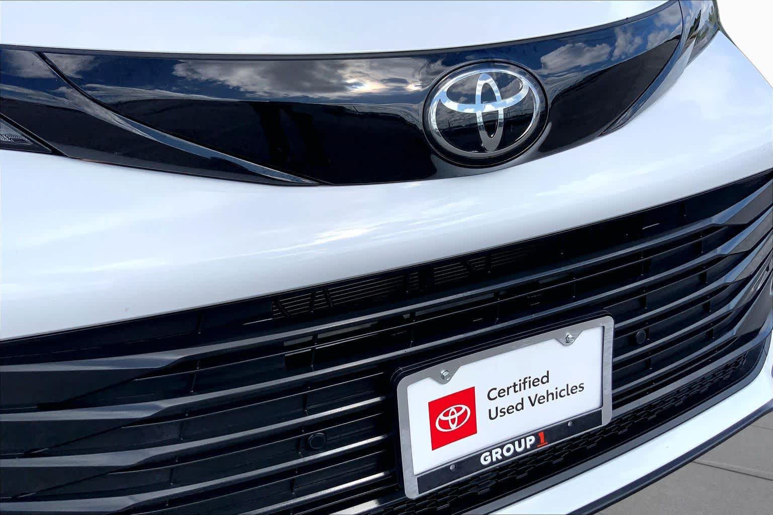 Certified 2026 Toyota Sienna XLE Woodland Edition AWD/4WD image 29