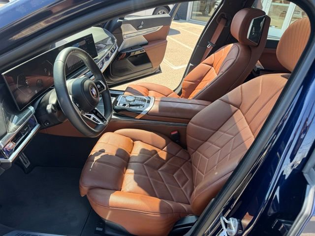 Used 2023 BMW 760i xDrive AWD/4WD image 20