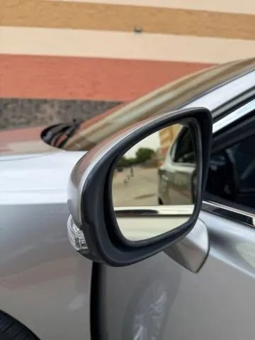 Used 2015 Lexus ES 350 w/ Luxury Package FWD image 36