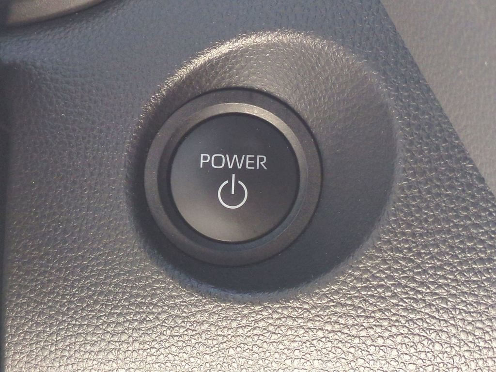 Used 2024 Toyota Corolla Cross XSE w/ Convenience Package image 16