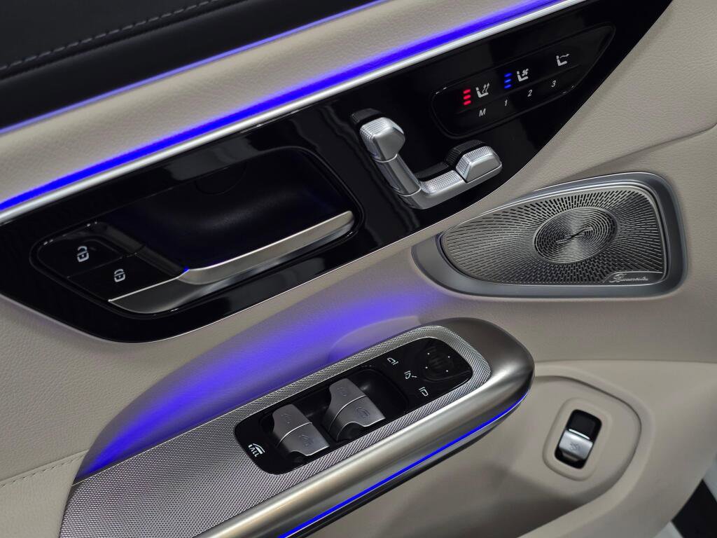 New 2026 Mercedes-Benz CLE 300 4MATIC Cabriolet image 32