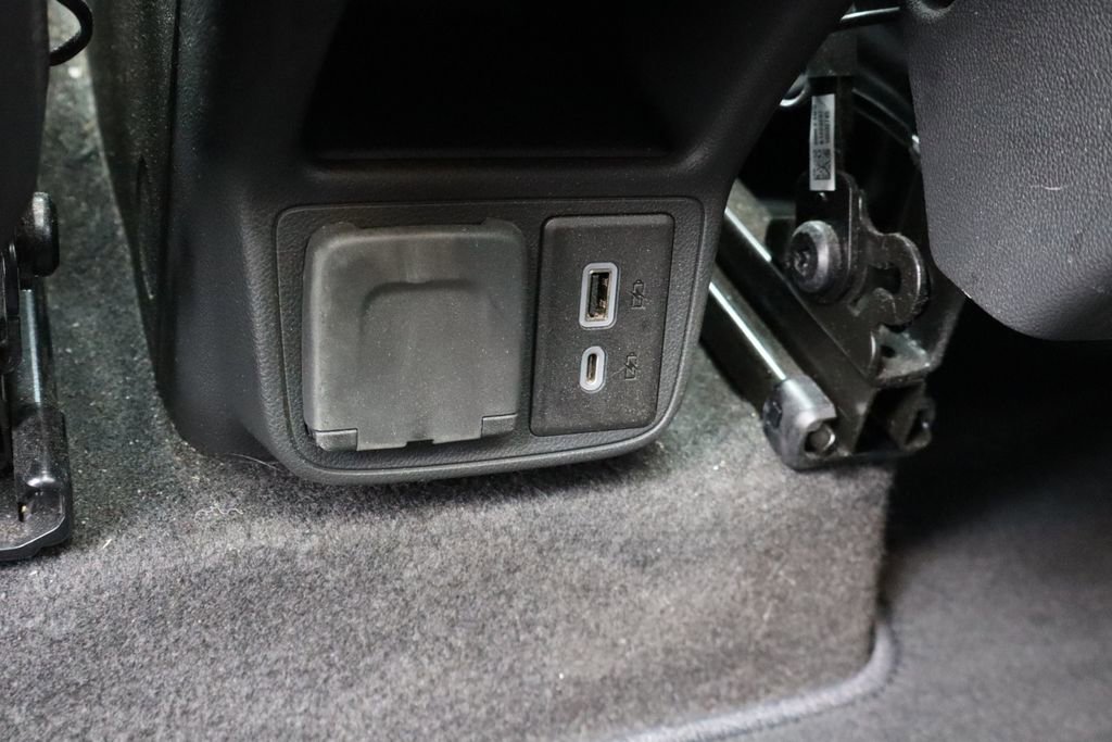 Used 2023 Chevrolet TrailBlazer RS w/ Sun and Liftgate Package image 21