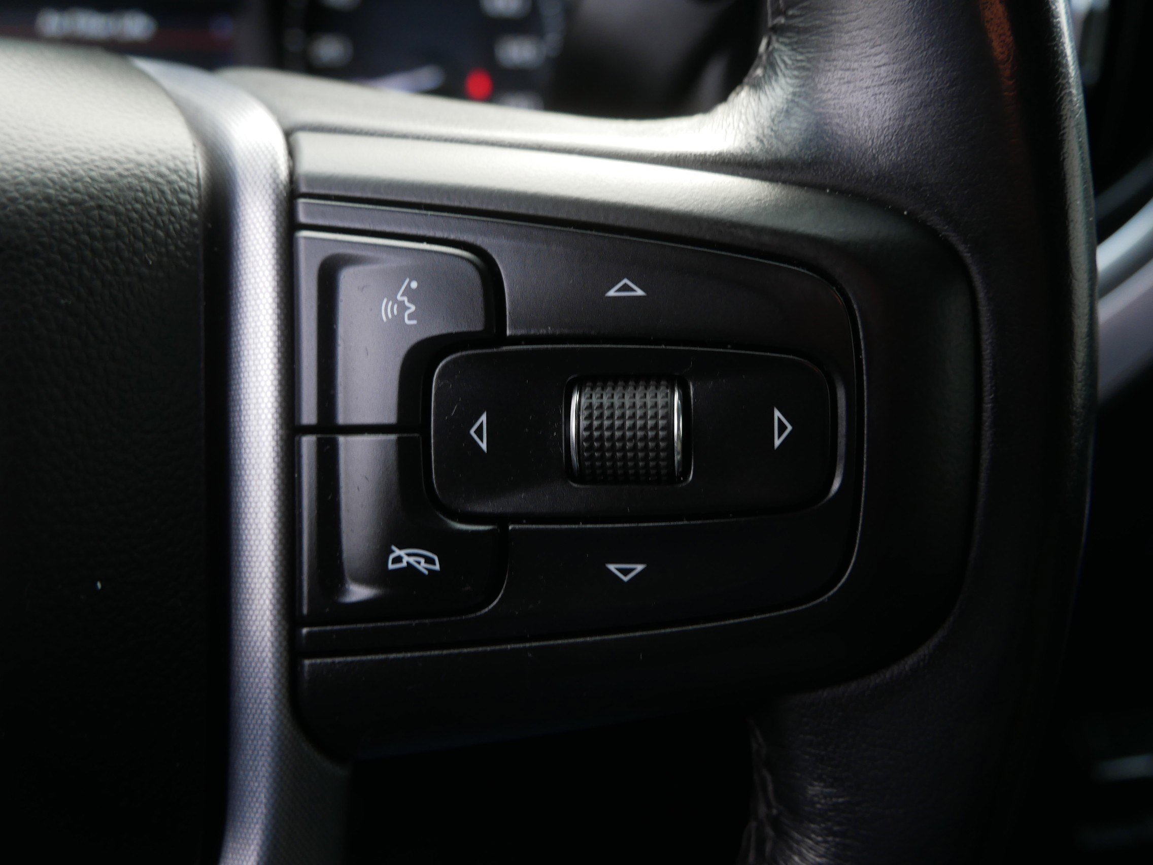 Used 2021 GMC Sierra 1500 SLE w/ Preferred Package image 26