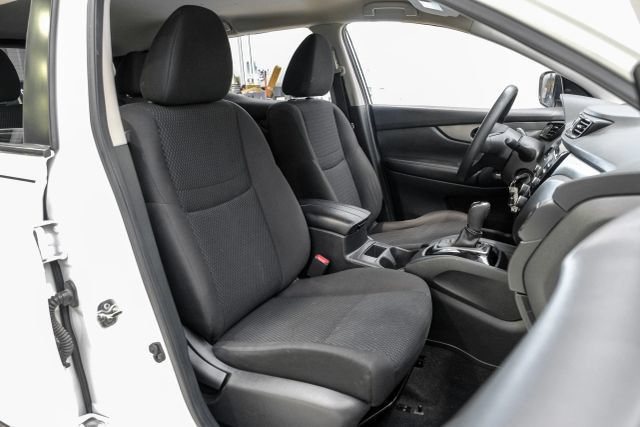 Used 2018 Nissan Rogue Sport S w/ S Appearance Package FWD image 39