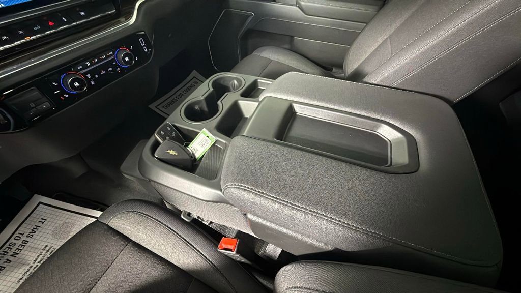 Used 2025 Chevrolet Silverado 1500 LT image 23
