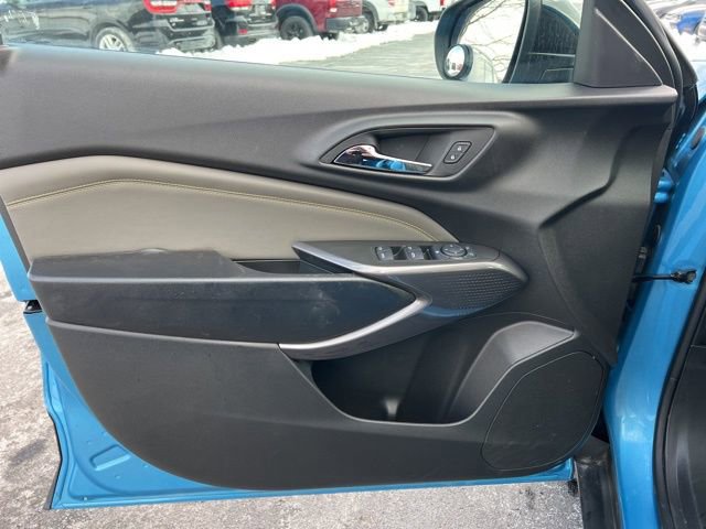 Used 2025 Chevrolet Trax ACTIV w/ Driver Confidence Package image 25