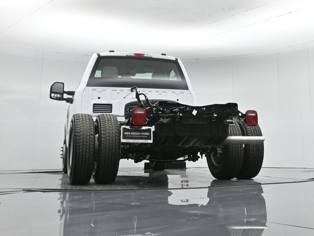 New 2026 Ford F350 XL w/ XL Chrome Package RWD image 37