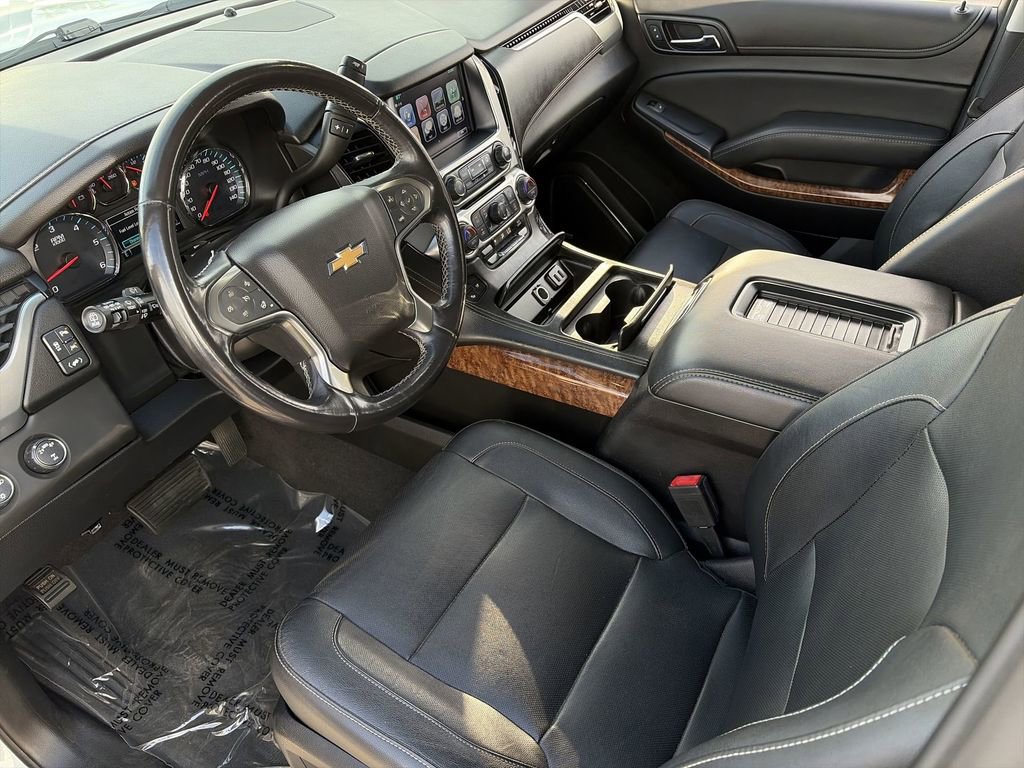 Used 2020 Chevrolet Suburban Premier AWD/4WD image 6