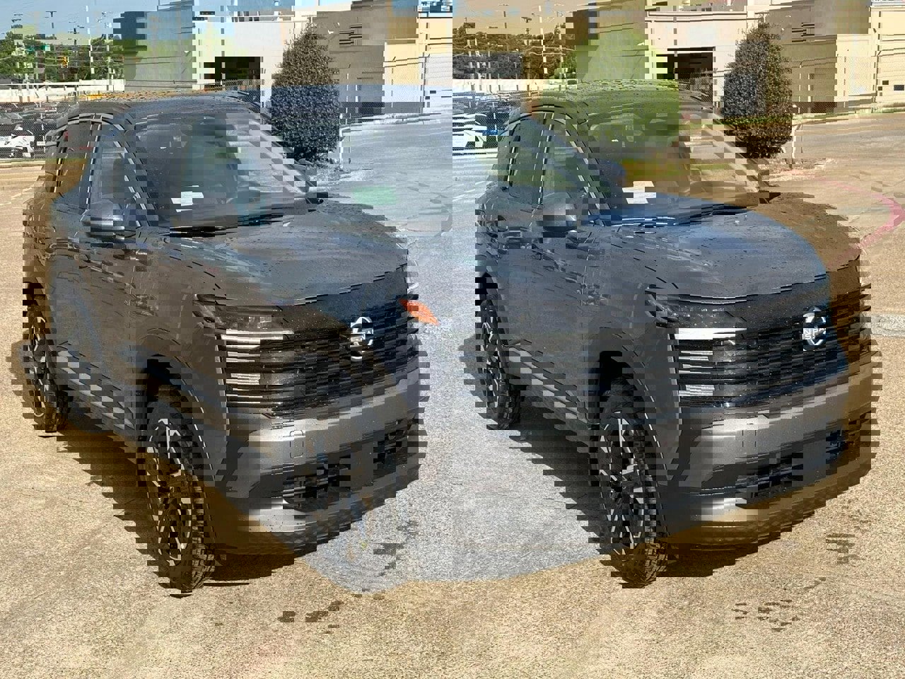 New 2025 Nissan Kicks SV image 4