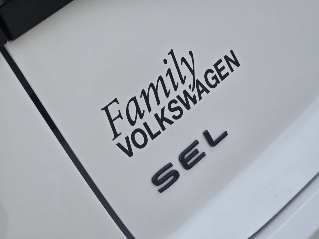 New 2026 Volkswagen Atlas Cross Sport SEL R-Line AWD/4WD image 9