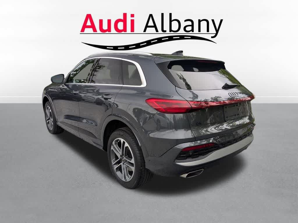 Certified 2025 Audi Q5 Premium w/ Convenience Package AWD/4WD image 4