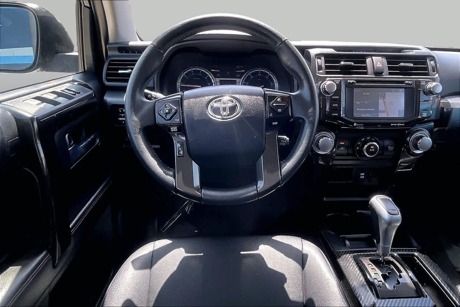 Used 2017 Toyota 4Runner TRD Off-Road Premium AWD/4WD image 6