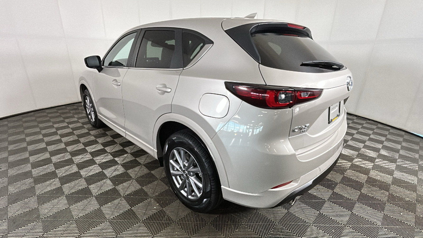 Used 2025 MAZDA CX-5 AWD 2.5 S w/ Preferred Package image 5