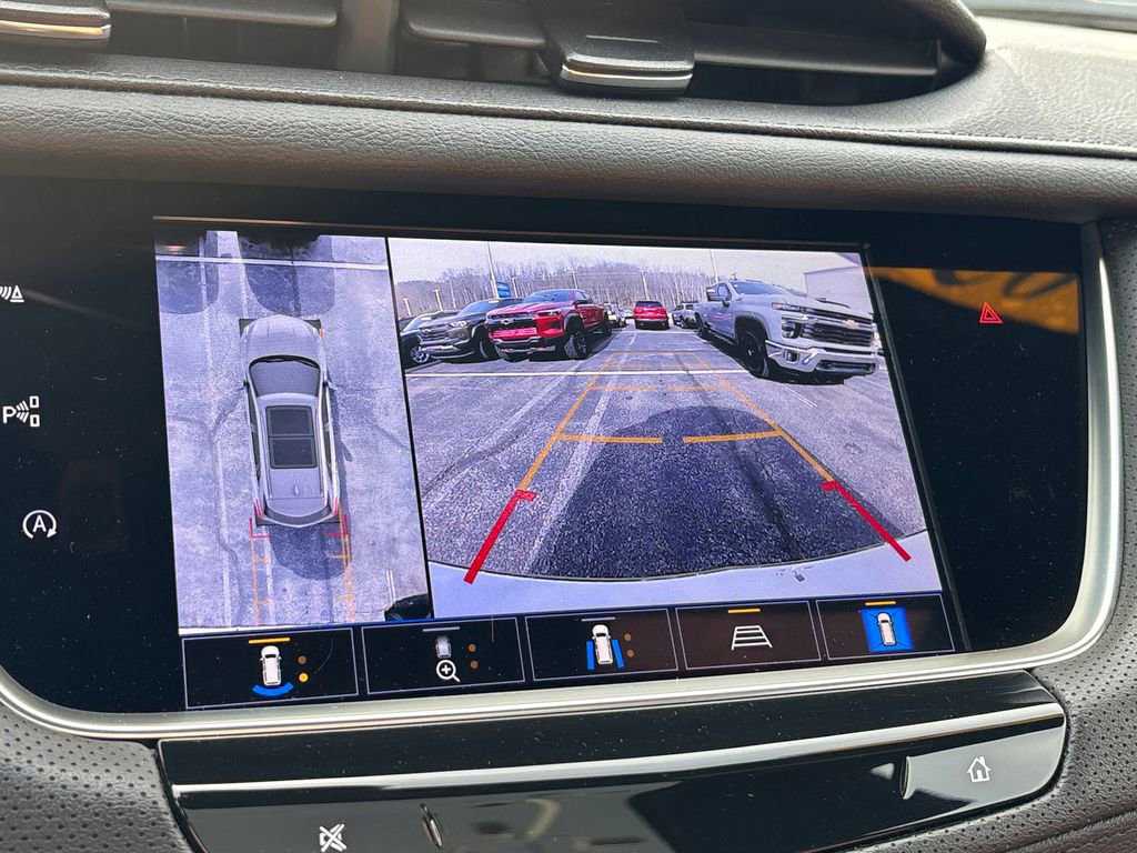 Used 2025 Cadillac XT5 Premium Luxury w/ Technology Package image 18