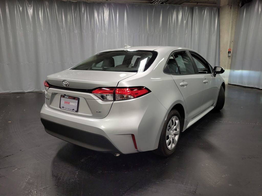 Used 2025 Toyota Corolla LE FWD image 8