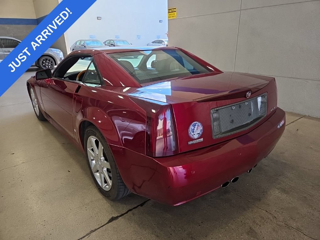 Used 2006 Cadillac XLR RWD image 4
