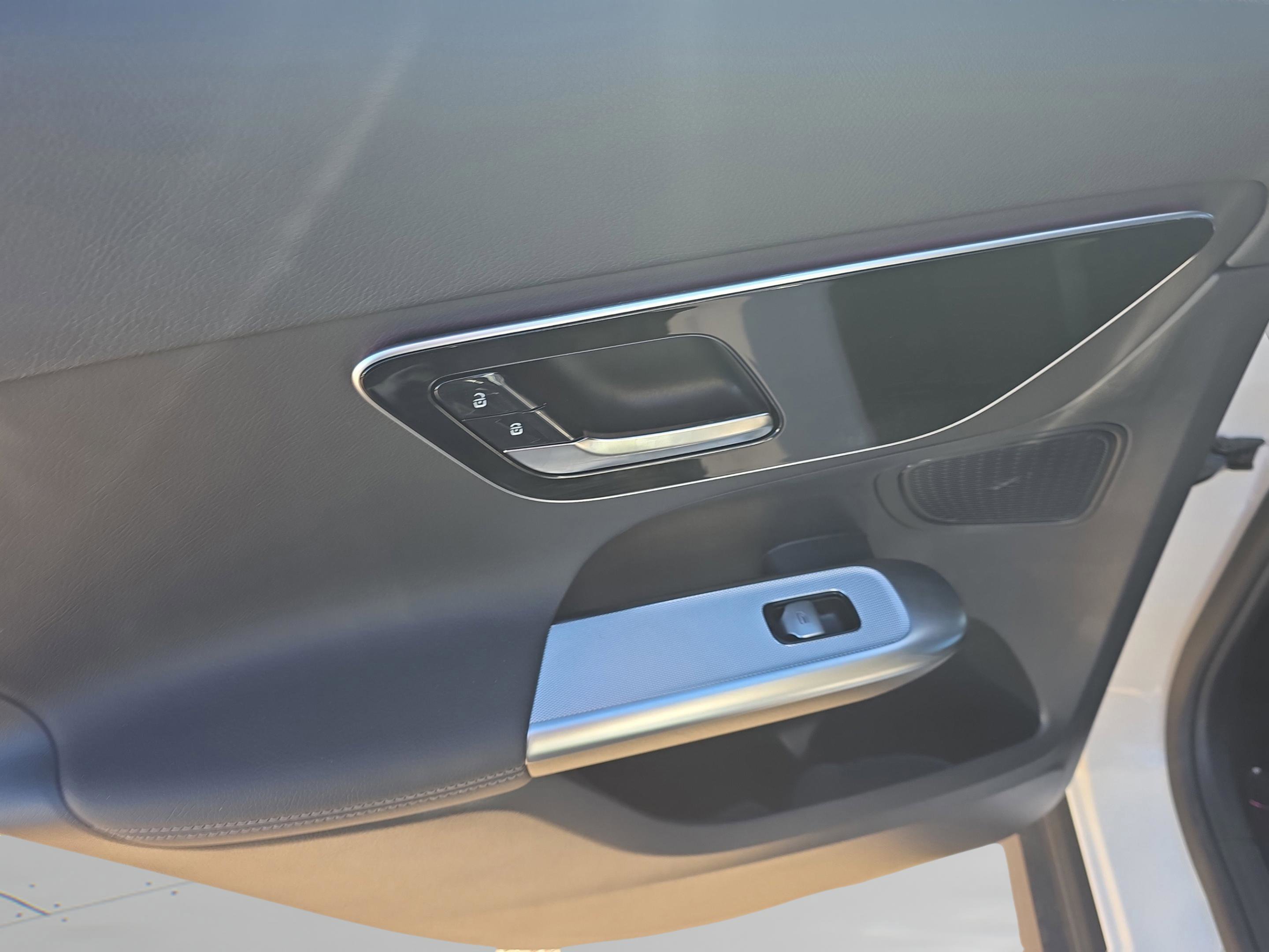 Certified 2026 Mercedes-Benz GLC 300 image 10