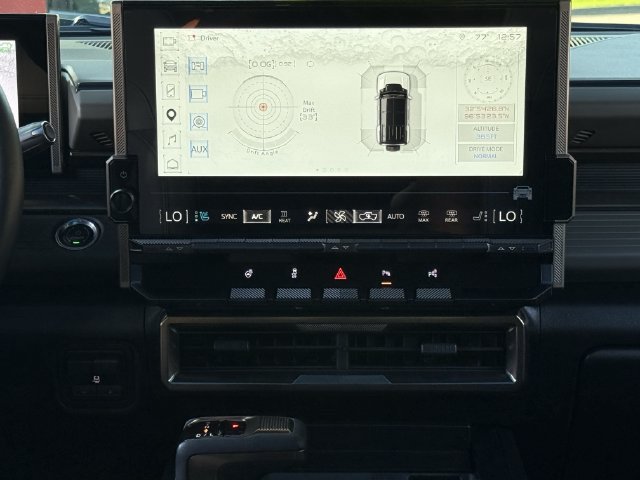 Used 2024 GMC Hummer EV 3X AWD/4WD image 19