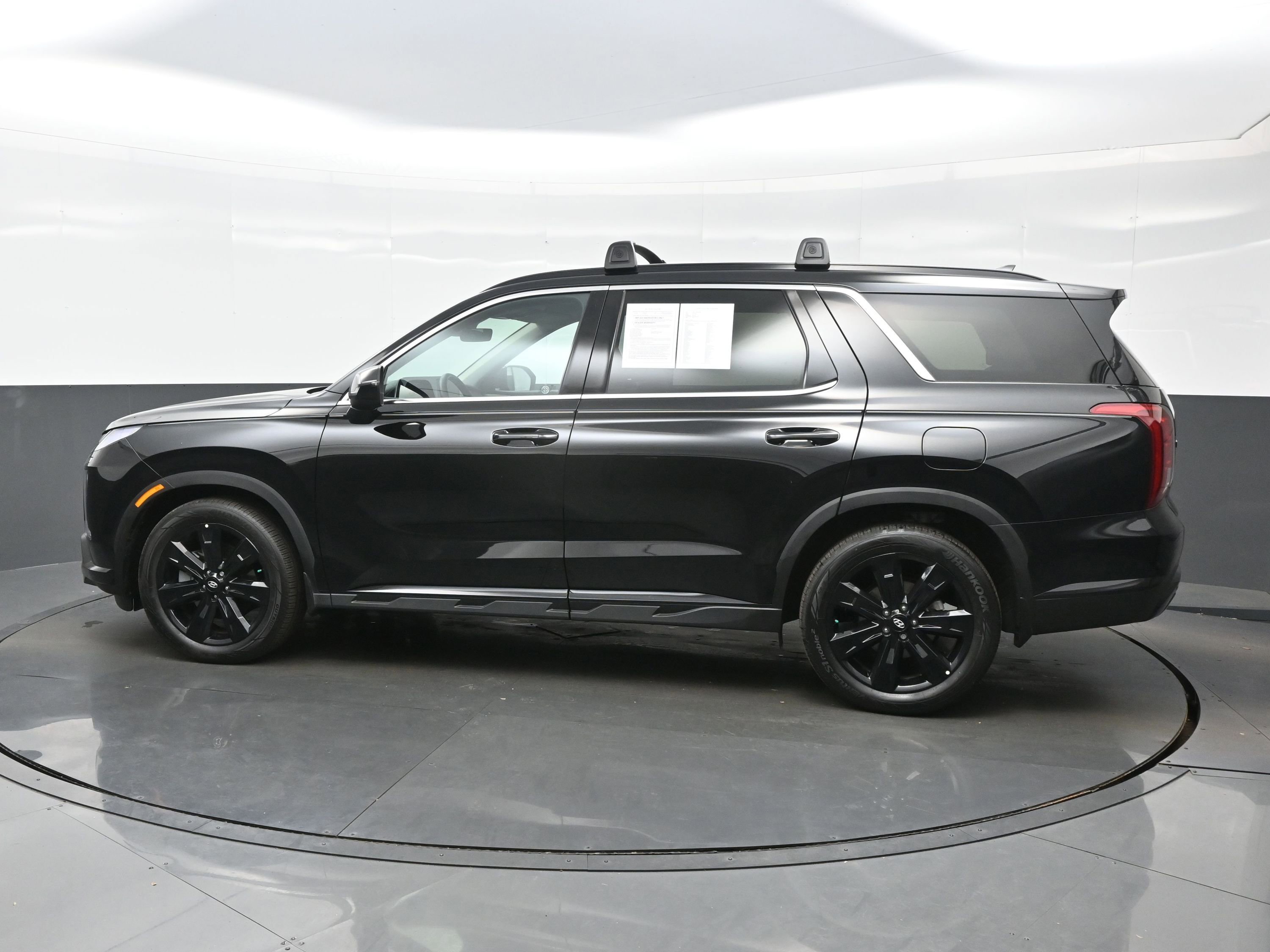 Used 2025 Hyundai Palisade XRT image 3