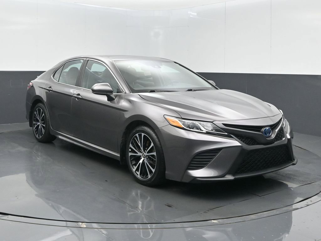Used 2020 Toyota Camry SE