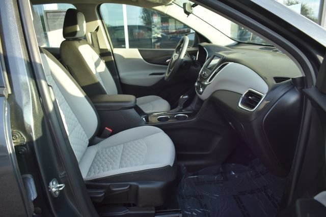 Used 2019 Chevrolet Equinox LS AWD/4WD image 36