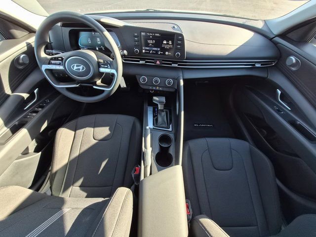 New 2026 Hyundai Elantra SE image 12