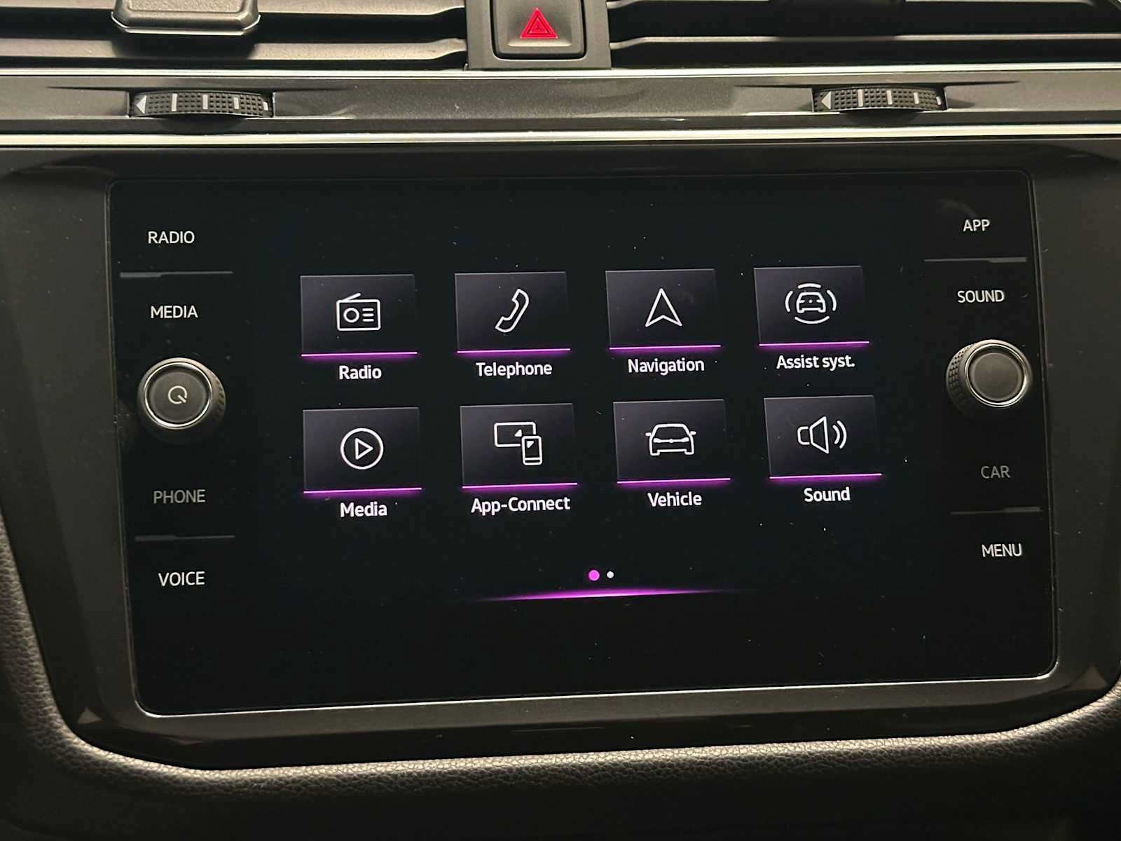 Used 2022 Volkswagen Tiguan SE R-Line AWD/4WD image 14