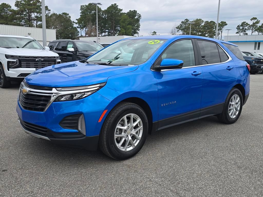 Used 2024 Chevrolet Equinox LT image 1