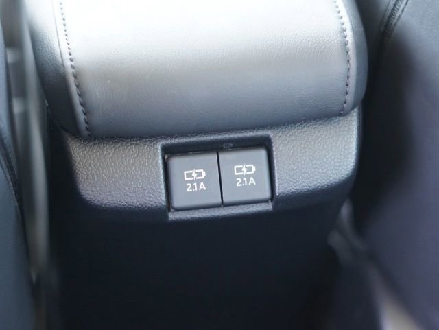 Used 2021 Toyota Prius Prime XLE w/ Carpet Mat Package (TMS) FWD image 39