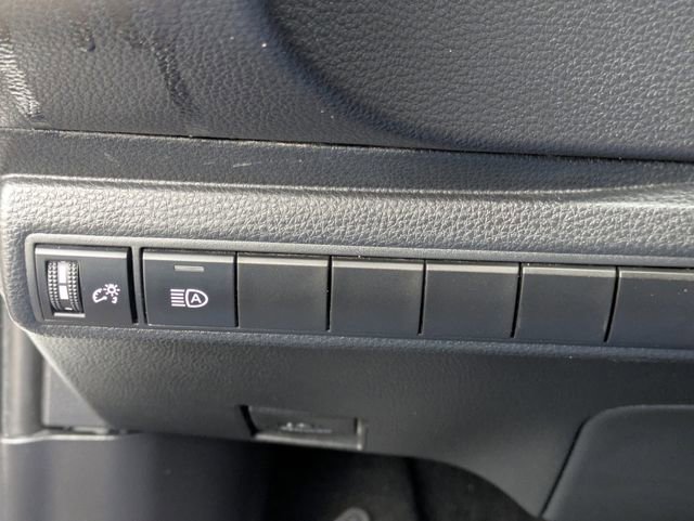 Used 2023 Toyota Corolla LE image 22