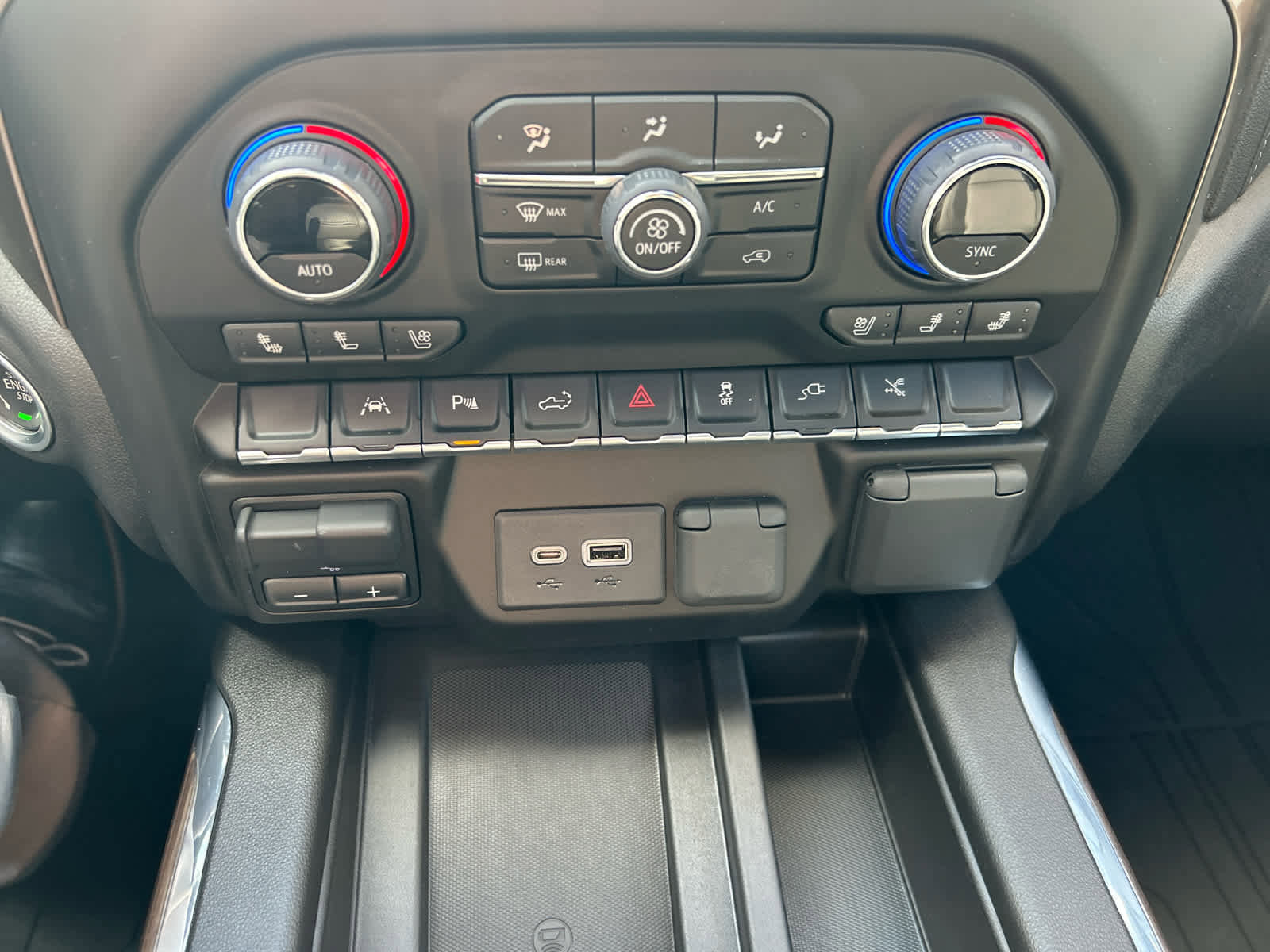 Used 2022 Chevrolet Silverado 1500 High Country w/ LPO, Dark Essentials Package AWD/4WD image 21