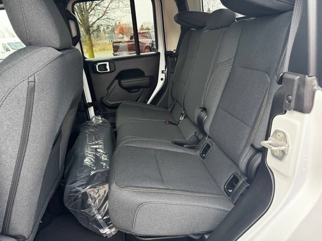 New 2026 Jeep Gladiator Sport AWD/4WD image 19
