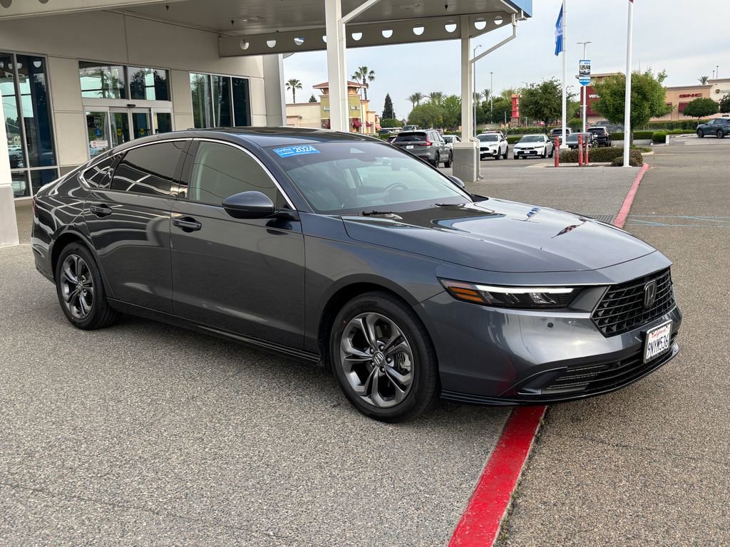 Used 2024 Honda Accord EX-L image 3