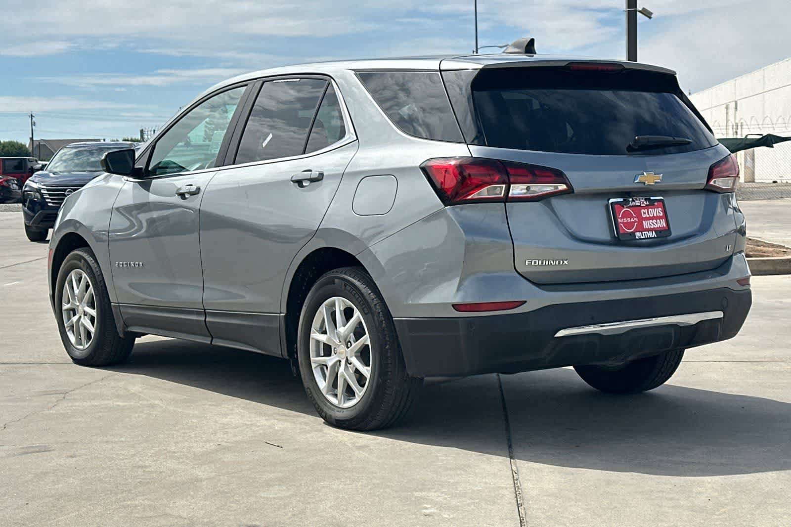 Used 2023 Chevrolet Equinox LT FWD image 7