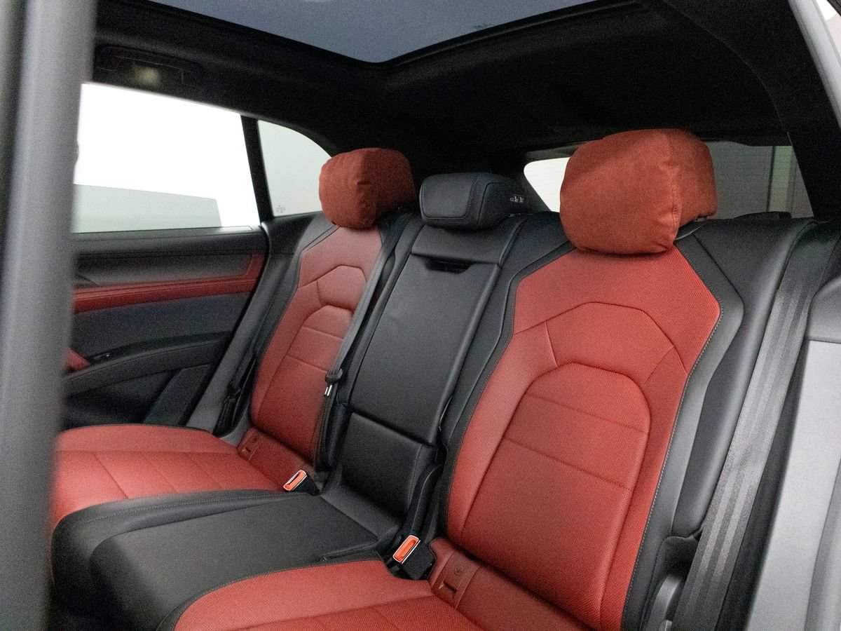 New 2026 Porsche Cayenne Turbo AWD/4WD image 36