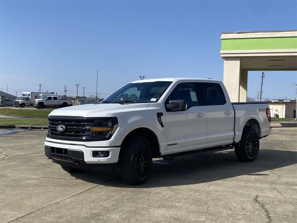 New 2025 Ford F150 XLT w/ Equipment Group 302A MID image 8