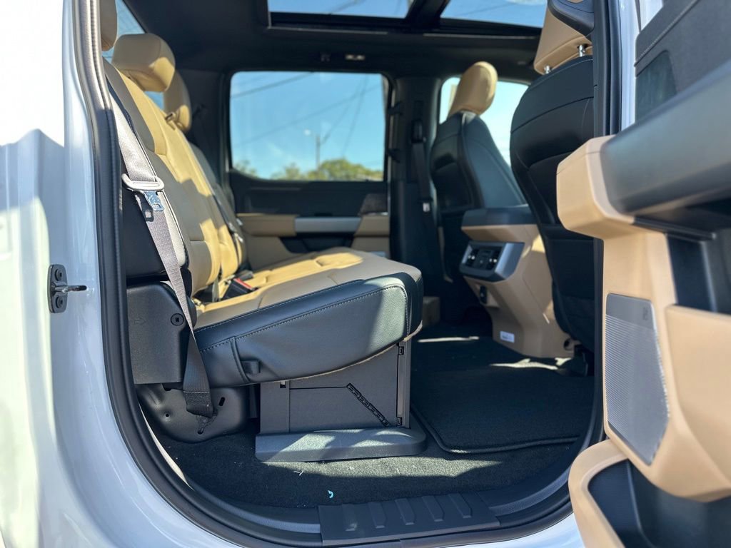 New 2026 Ford F350 Lariat image 26