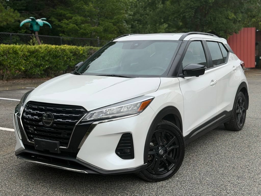 Used 2021 Nissan Kicks SR