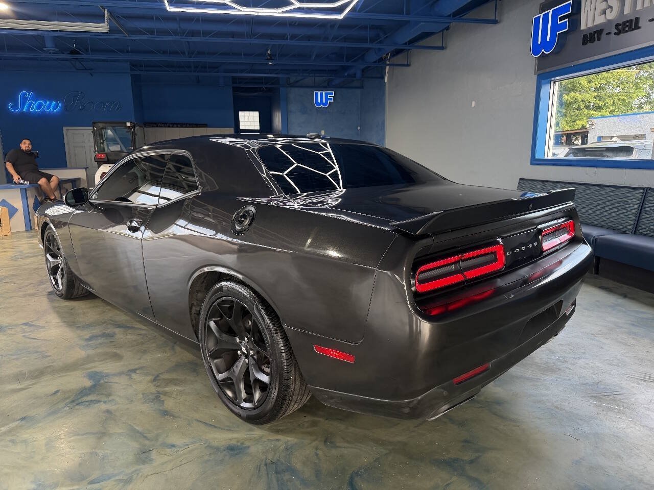 Used 2019 Dodge Challenger R/T w/ Blacktop Package RWD image 15