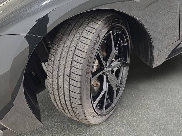 Used 2025 Lexus IS 500 RWD image 30