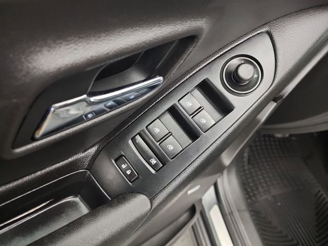 Used 2017 Chevrolet Trax Premier image 19