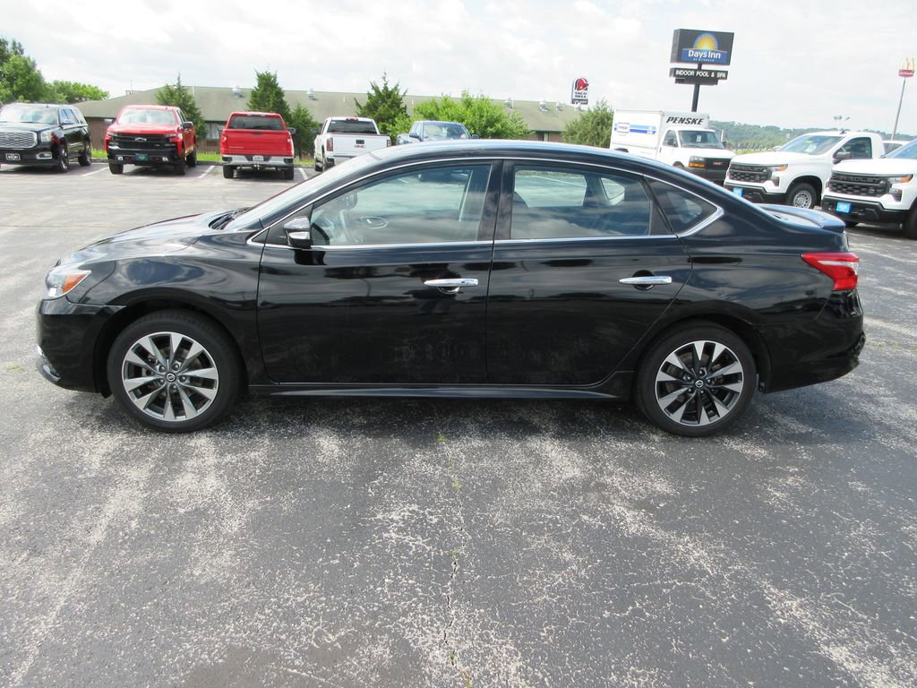 Used 2019 Nissan Sentra SR FWD video 2