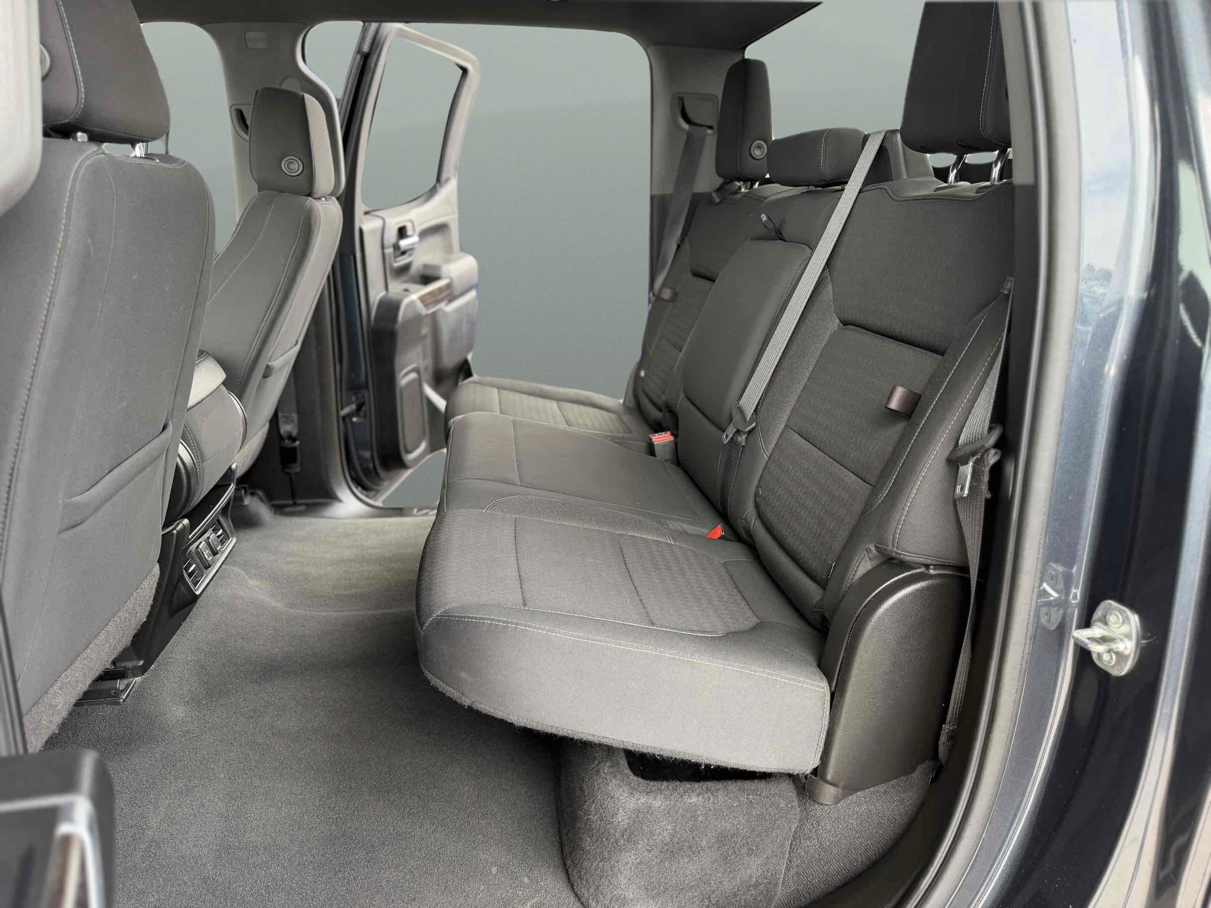 Used 2021 Chevrolet Silverado 1500 RST w/ Bed Protection Package RWD image 12