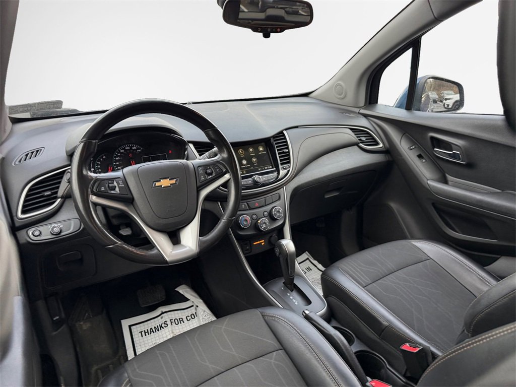 Used 2019 Chevrolet Trax LT w/ LT Convenience Package image 22