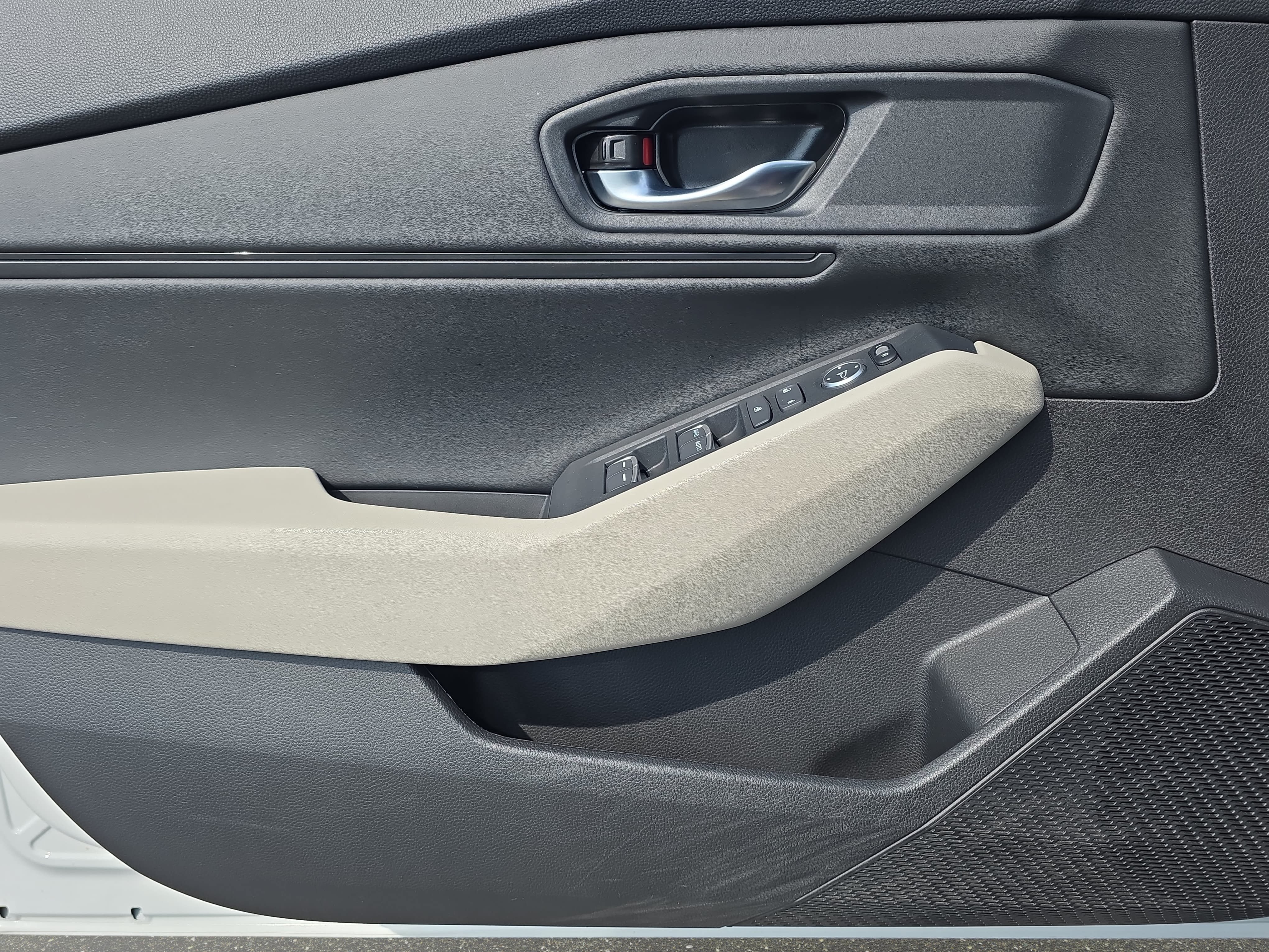 Used 2024 Honda Accord EX image 27