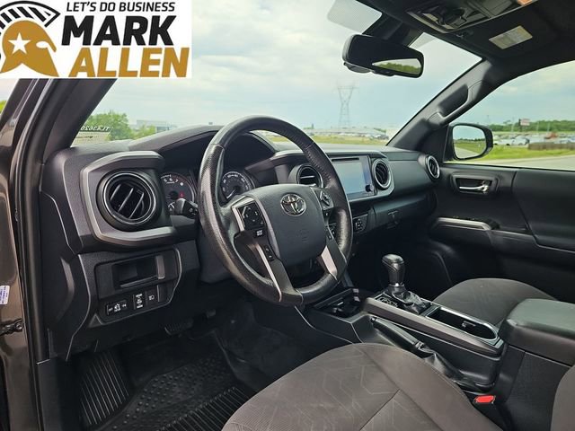 Used 2019 Toyota Tacoma TRD Off-Road AWD/4WD image 10