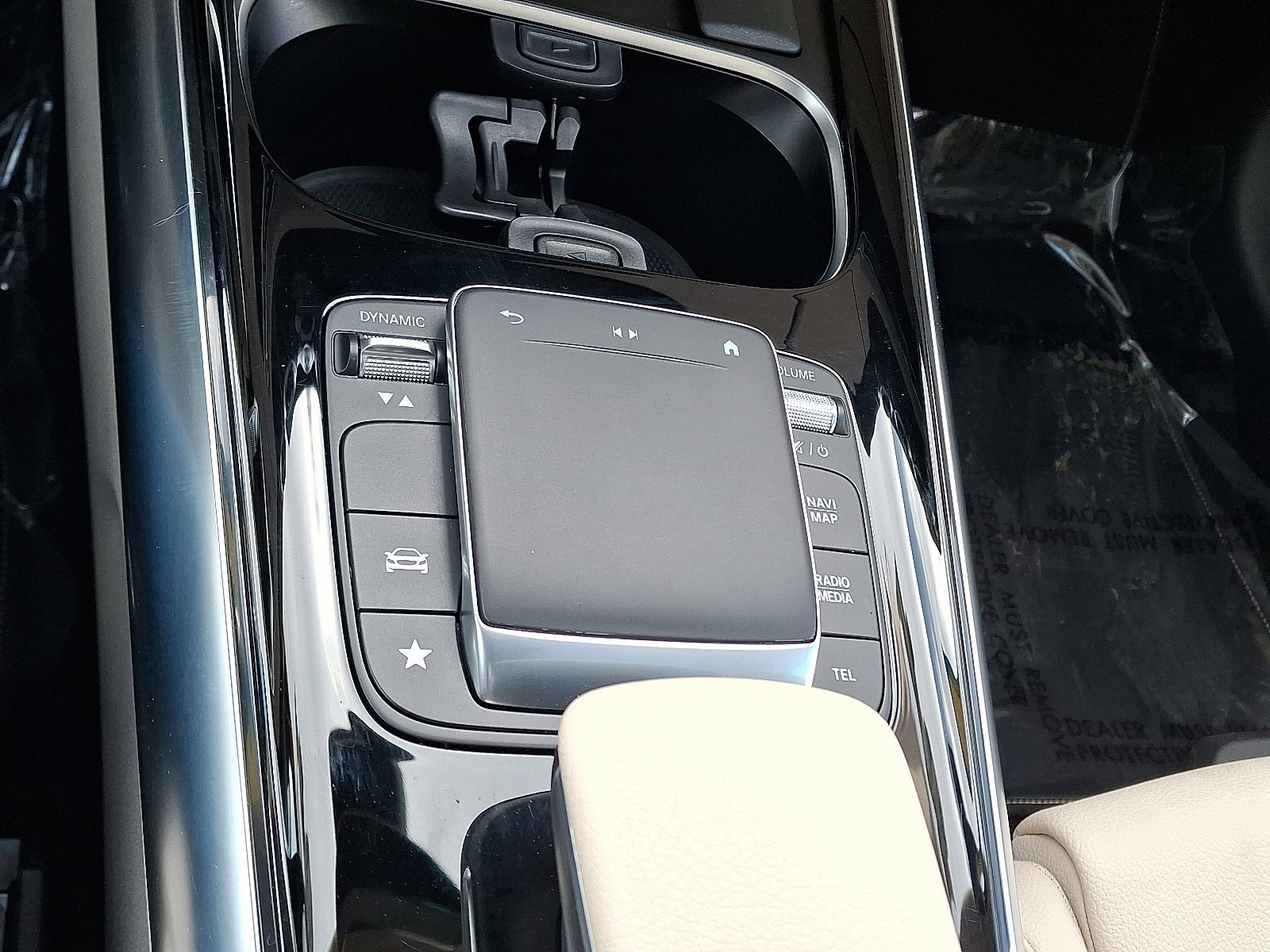 Used 2023 Mercedes-Benz GLA 250 4MATIC image 25